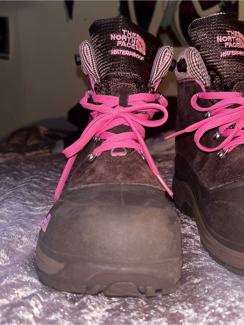 The North Face Brown Winter Boots with Pink Laces girls size 7 - Picture 4 of 16
